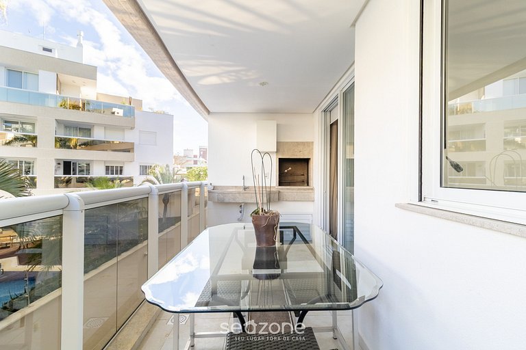 Apto c/ barbacoa en condominio con piscina BRI0102