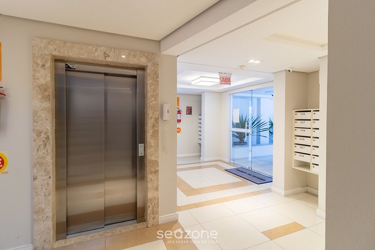 Apto c/ barbacoa en condominio con piscina BRI0102