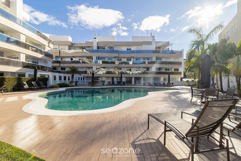 Apto c/ barbacoa en condominio con piscina BRI0102