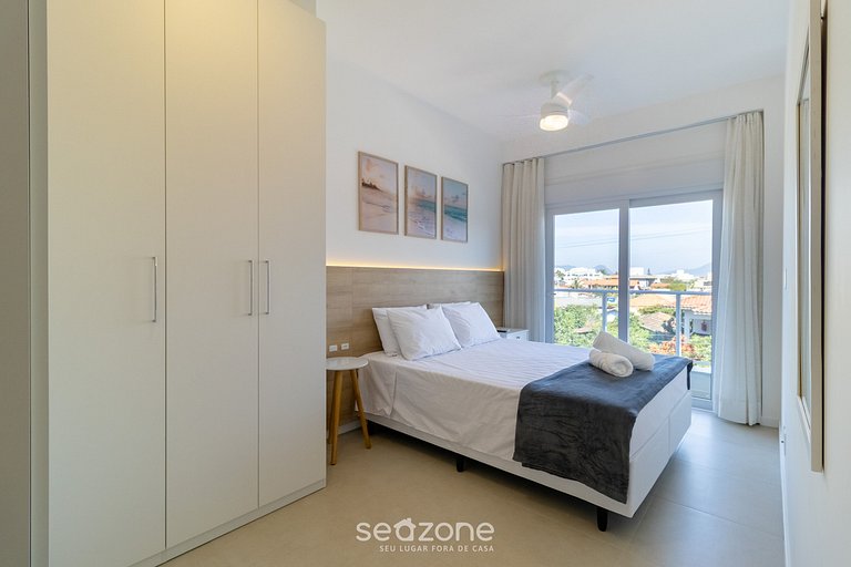 Apto em cond. c/ piscina a passos do mar - SHR5231