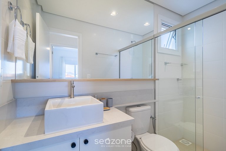 Apto en cond. c/ piscina a pasos del mar - SHR5231