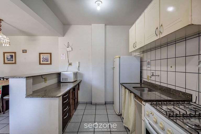 Apto novo a 3 min da praia de Bombas ERU032