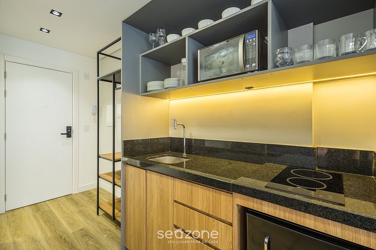 Estúdio Completa c/ Vista Lateral Mar PSO0906