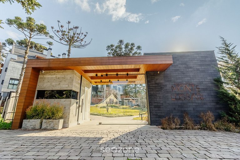 Apto c/ varanda no coração de Gramado - MLU0306