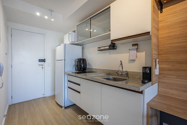 Apto c/ balcón y vista a minutos del metro CTB2405