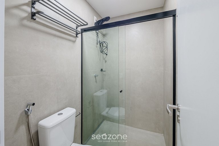 Studio em cond. c/ piscina, proximo ao Mar LIV1007