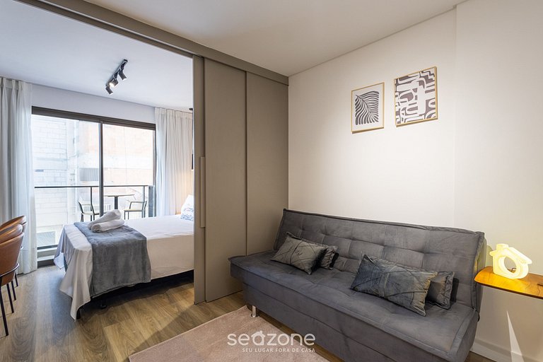 Estudio completo con vista lateral al mar PSO1006