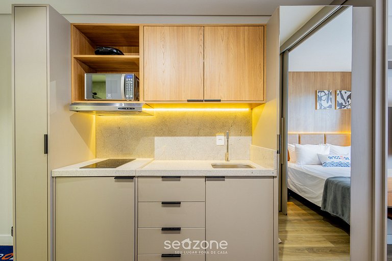 Estudio completo con vista lateral al mar PSO1006