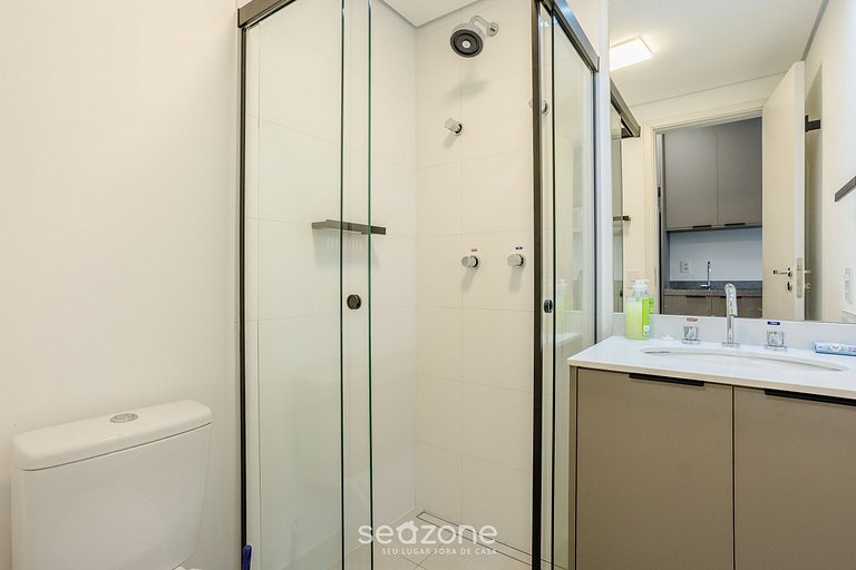 Studio c/ varanda a 450m do metrô – ENP0607