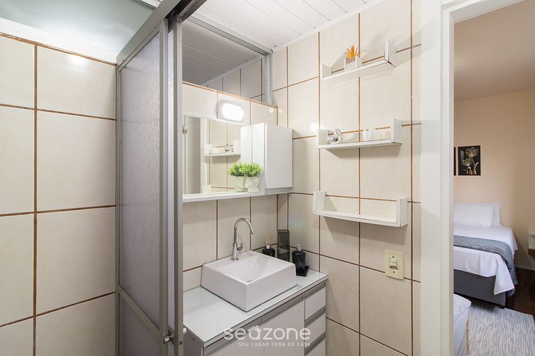 Apto Vista Mar Lateral a 50m da Praia MRD0061