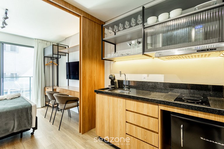 Estúdio Vista Lateral Mar 50m da Praia PSO0505