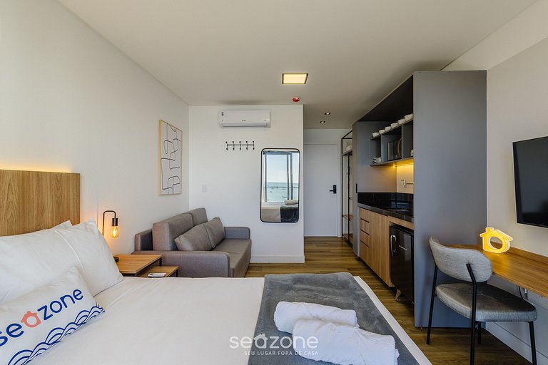 Estudio con balcón y vista frente al mar - PSO1003