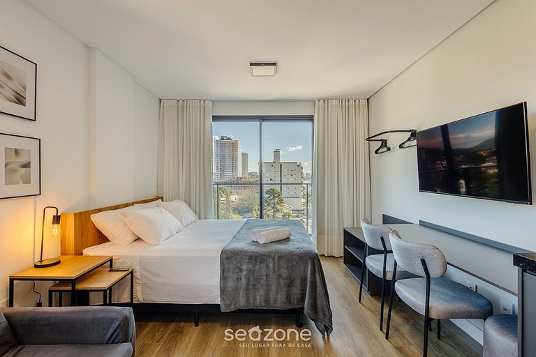 Studio c/ vista e varanda a passos do mar PSO0809