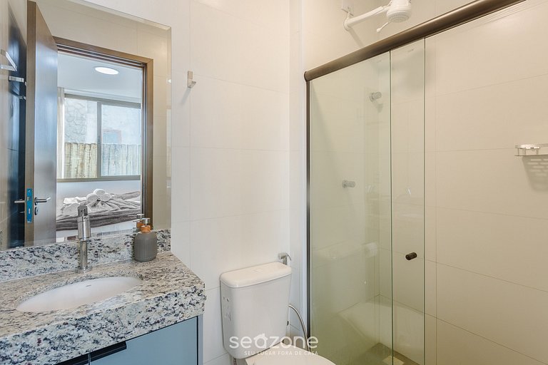 Apto vista piscina y a minutos del mar VLL0001