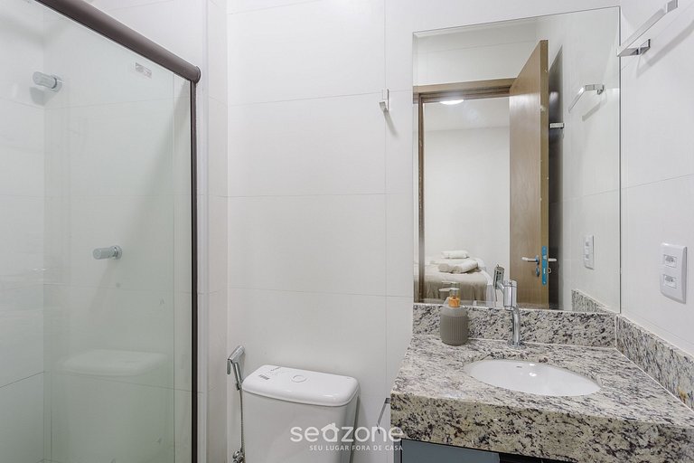 Apto vista piscina e poucos minutos do mar VLL0001