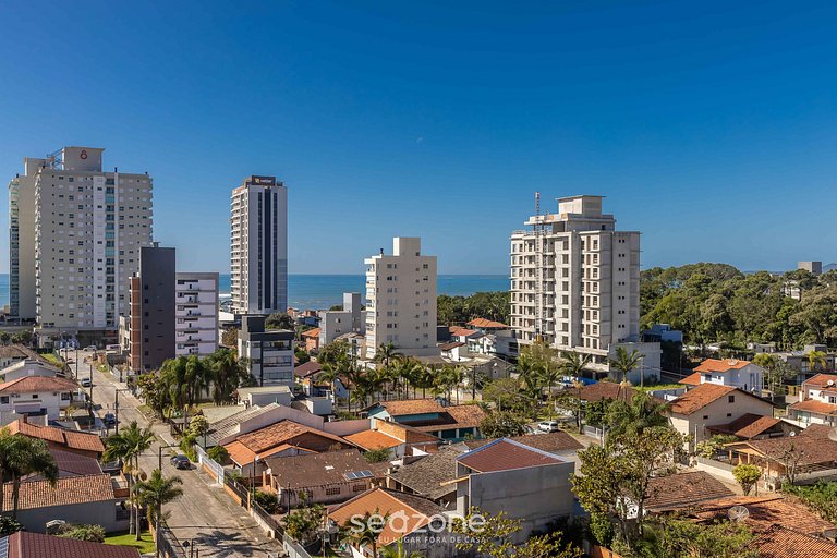 Apto 2Q c/ piscina e churrasq. 500m do Mar MCB1001