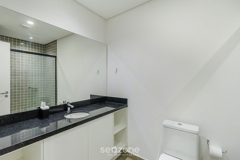 Studio em prédio c/ piscina no Centro, POA TCO1003