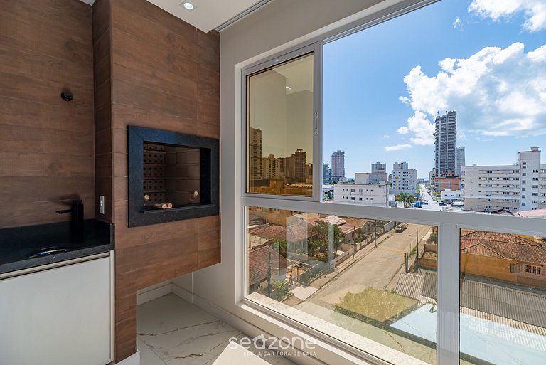 Aptos con parrilla cerca de la playa CII0601