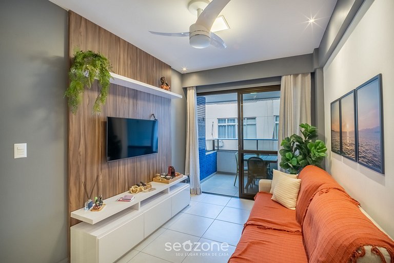 Apto em Cond. c/ Piscina e Academia STE0312