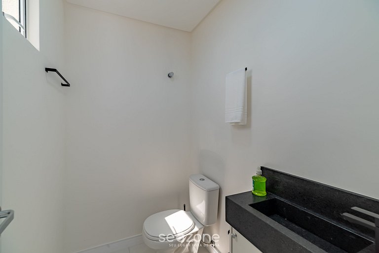 Aptos c/ churrasqueira perto da praia CII0601