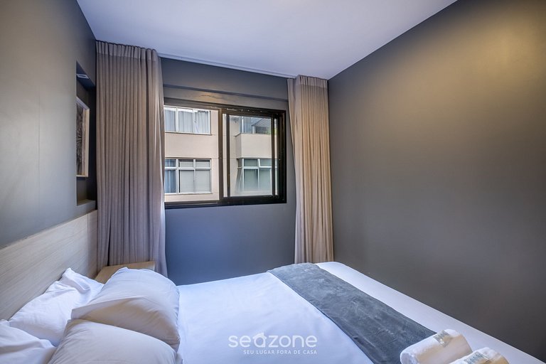 Apto em Cond. c/ Piscina e Academia STE0312