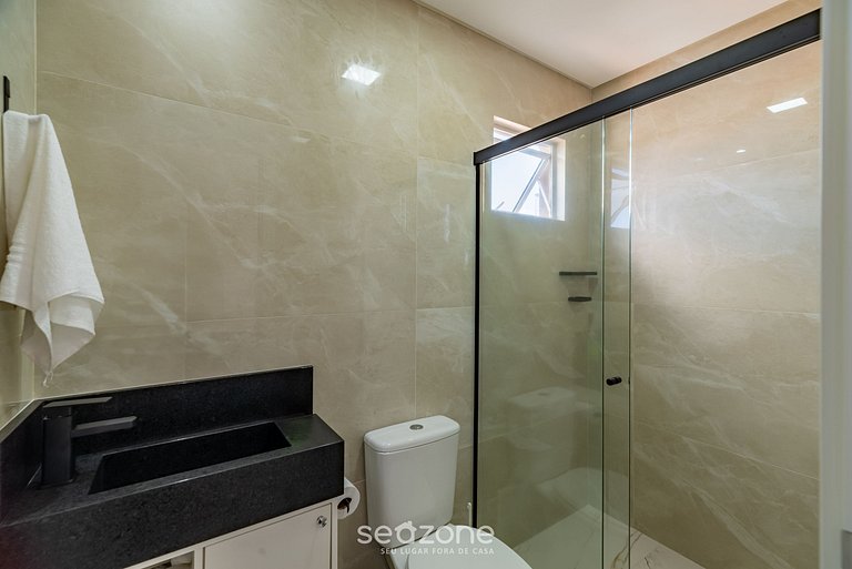 Apto cómodo cerca de la playa de Perequê CII0602