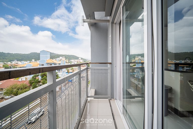 Apto nuevo y moderno a 200m de playa Jurerê JRR303