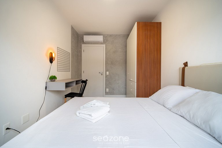 Apto nuevo y moderno a 200m de playa Jurerê JRR303