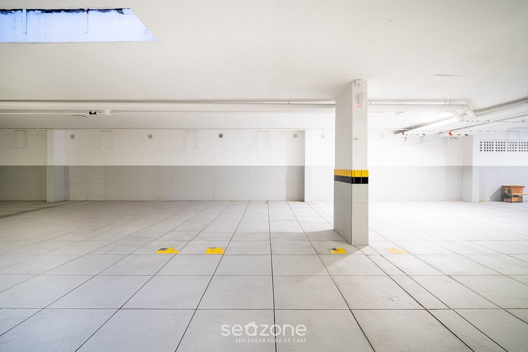 Apto nuevo y moderno a 200m de playa Jurerê JRR303