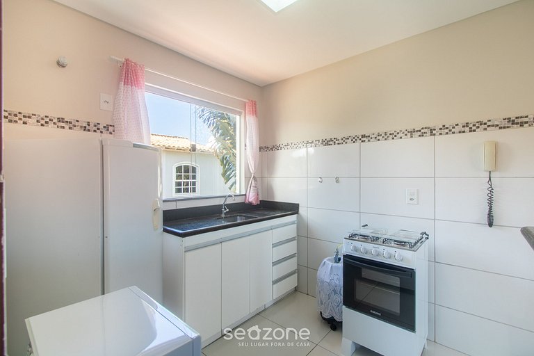 Apto em cond. c/ piscina a 850m da Praia - SRR0007