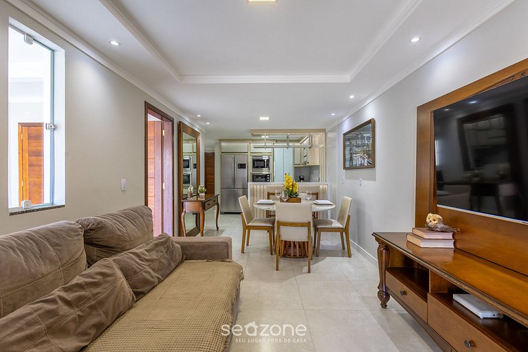 Casa c/ Piscina e Churrasqueira | 500m EKD0397