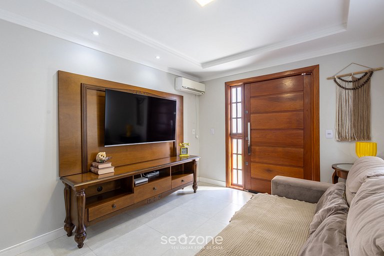 Casa con Piscina y Parrilla | 500m EKD0397