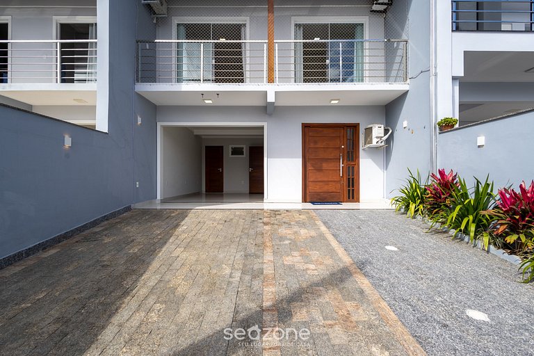 Casa con Piscina y Parrilla | 500m EKD0397