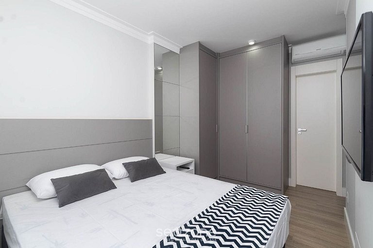 Apto c/piscina a 2min da praia de Bombas CVA305