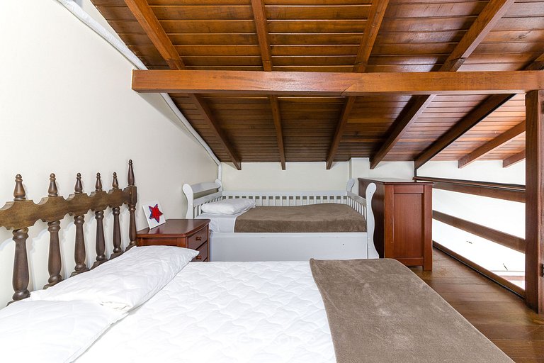 Apartamento em Jurerê bem situado perto do mar JBA202Seazone