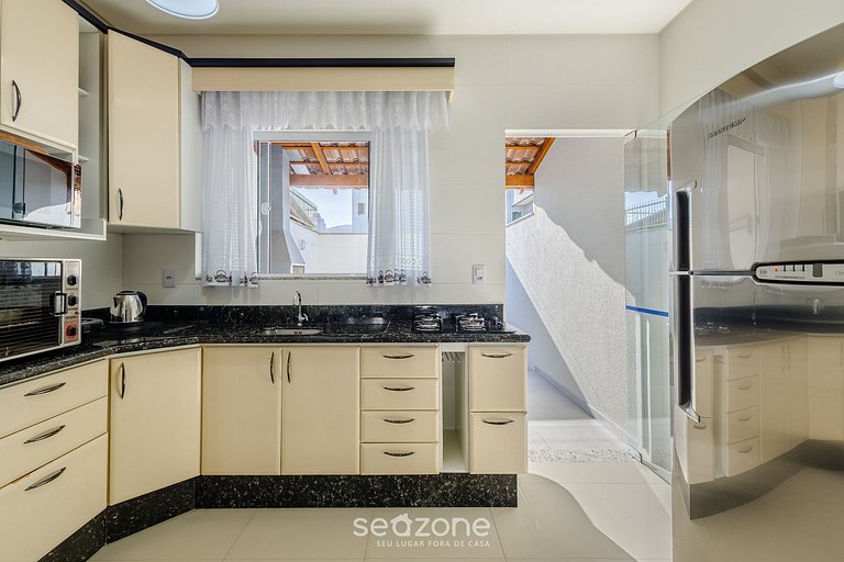 Casa c/ 2 Suítes e Churrasqueira LRM0226