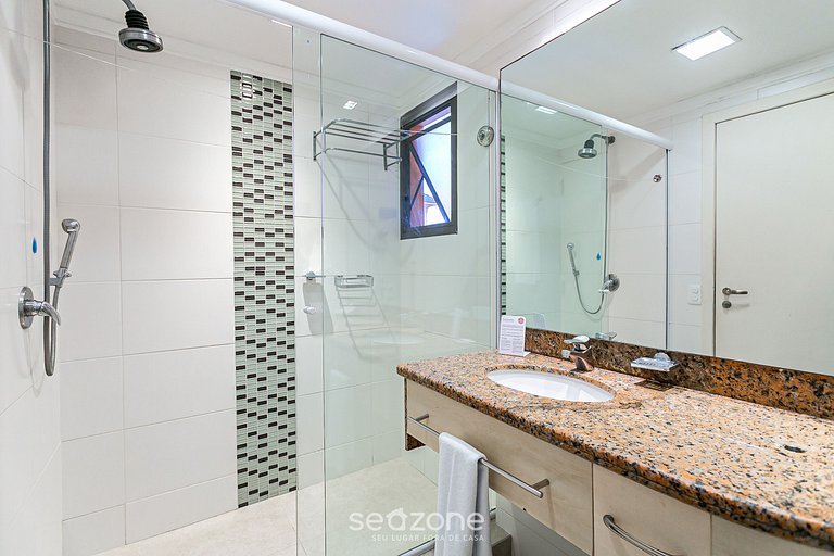 Suíte luxuosa em resort pé na areia