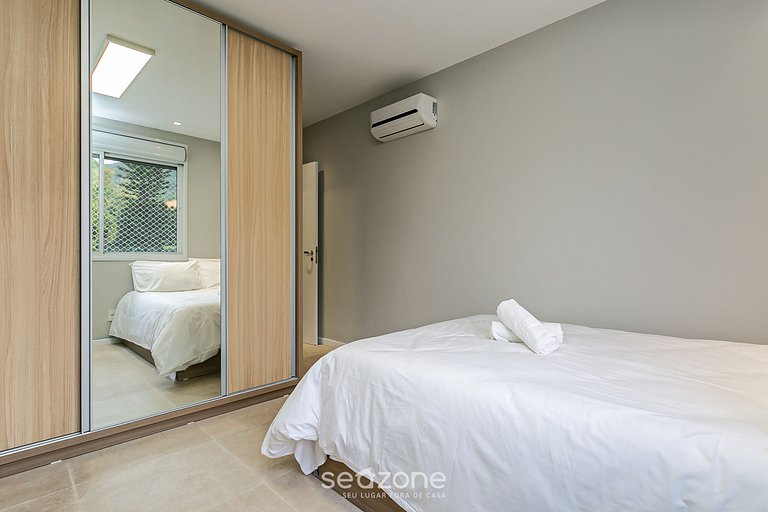 Apto de alto estándar c/ piscina y jacuzzi MHE003