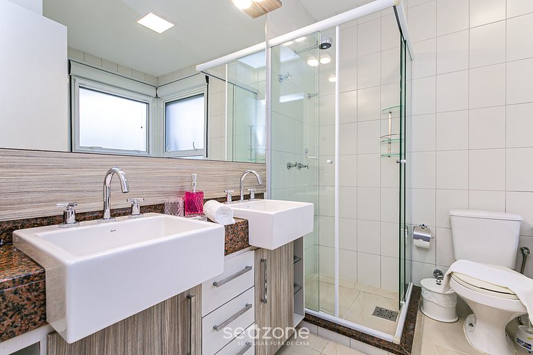 Apto de alto padrão c/ piscina e jacuzzi MHE003