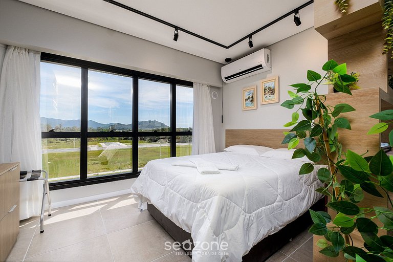 Ótimo studio c/ piscina no Campeche OKA134