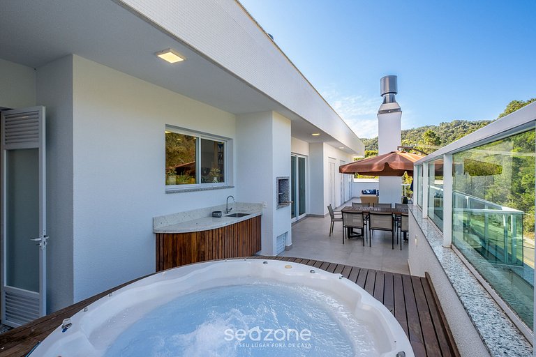 Apto con jacuzzi y barbacoa en Jurerê RVO401