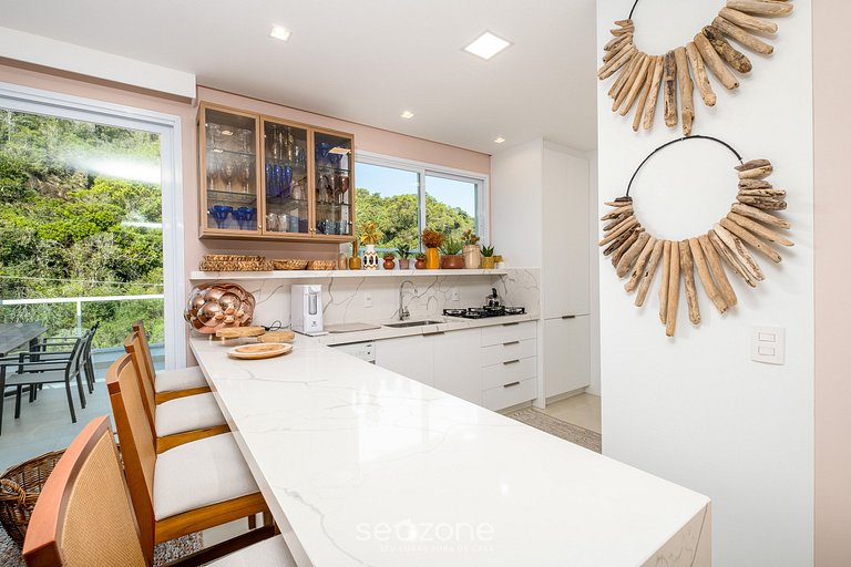 Apto con jacuzzi y barbacoa en Jurerê RVO401