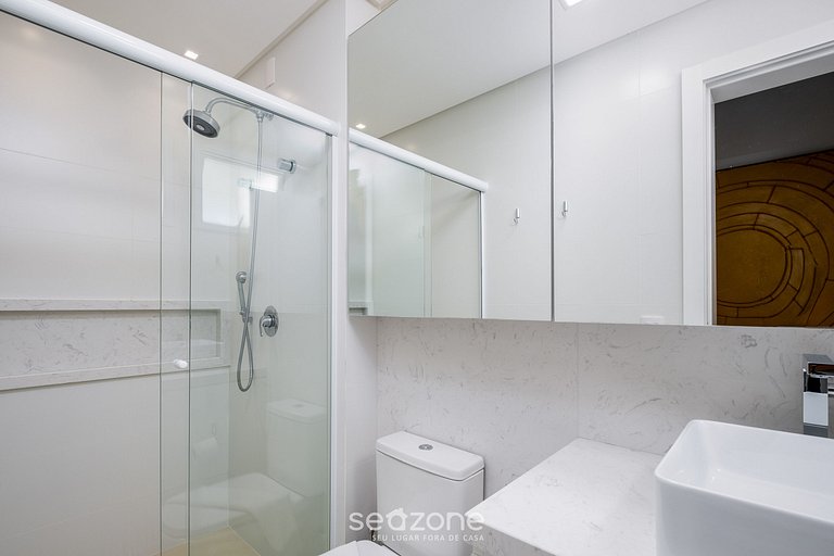 Apto con jacuzzi y barbacoa en Jurerê RVO401