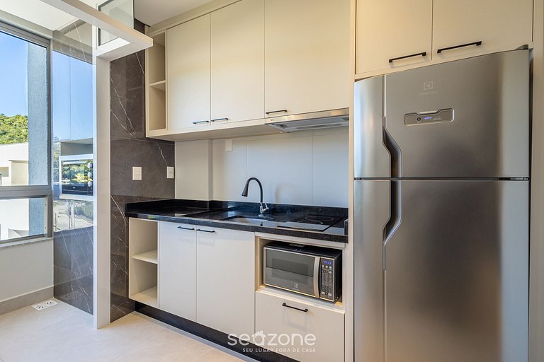 Apto em Cond. c/ Piscina a 500m da Praia ELF0410