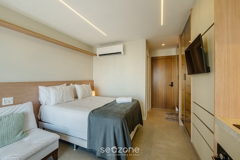 Apto c/ varanda e vista p/ o mar, Salvador LIV1408