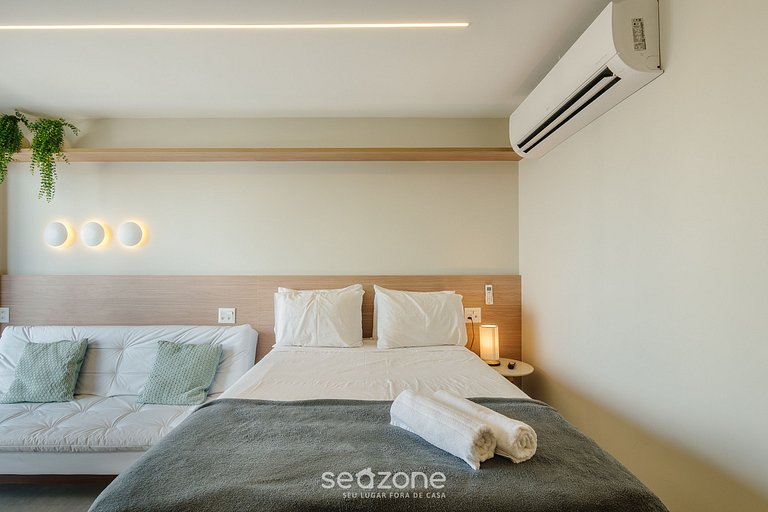 Apto c/ varanda e vista p/ o mar, Salvador LIV1408