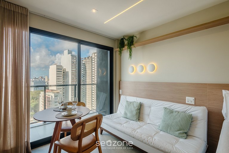 Varanda e vista p/ o mar em Salvador LIV1408