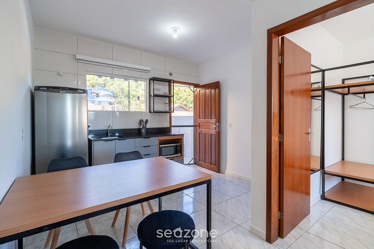 Apto p/ vacaciones en Jurerê 800m de playa JMA125