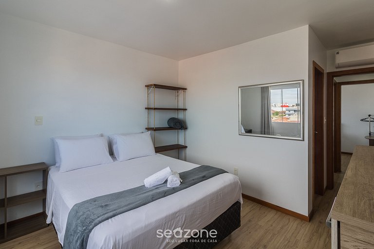 Apto Vista Lateral al Mar 120m de la Playa EEI0303