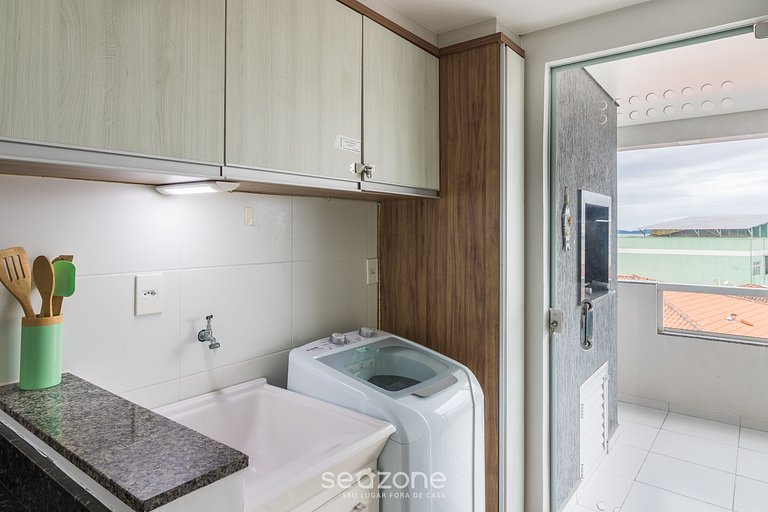 Apto Vista Lateral al Mar 120m de la Playa EEI0303